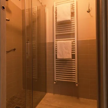 Bed and Breakfast Poggio Dei Farinetti Diano dʼAlba