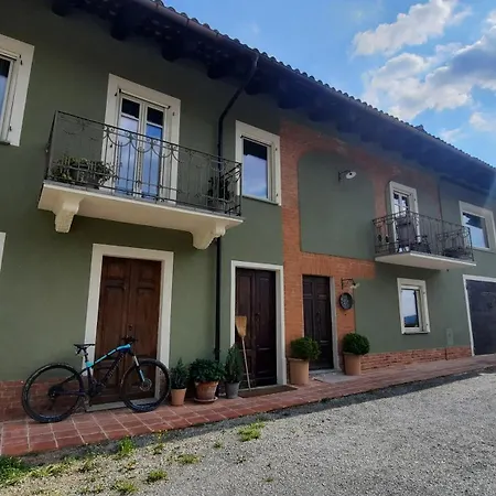 Poggio Dei Farinetti Nocleg ze śniadaniem Diano dʼAlba