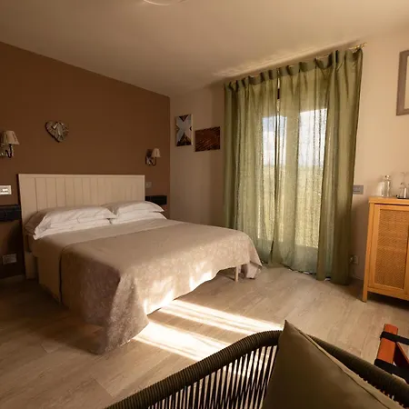 Poggio Dei Farinetti 4* Diano dʼAlba